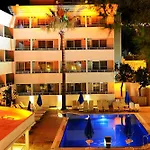Banu Luxury Hotel