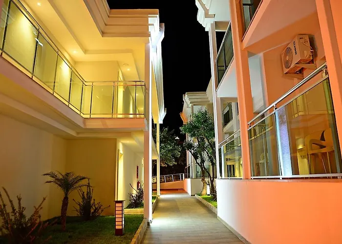 Ξενοδοχείο Banu Luxury 3*