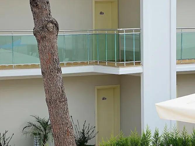 Banu Luxury Μαρμαρίς